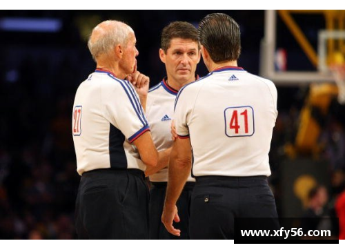亚娱体育官网NBA裁判最争议：哪些判罚让球迷又爱又恨？ - 副本
